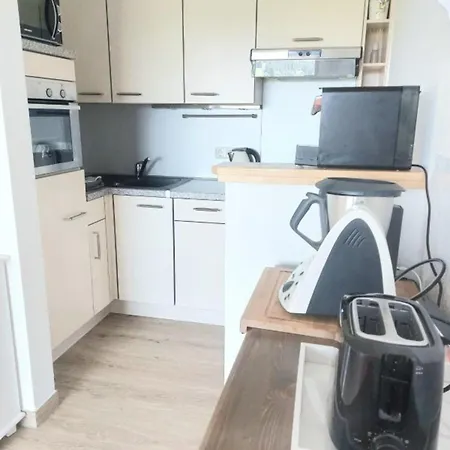Berg-juwel Hallenbad Mit Sauna شقة